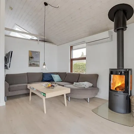 Dom wakacyjny Cathalina - 75m From The Sea By Interhome Osterby (Sonderjylland)
